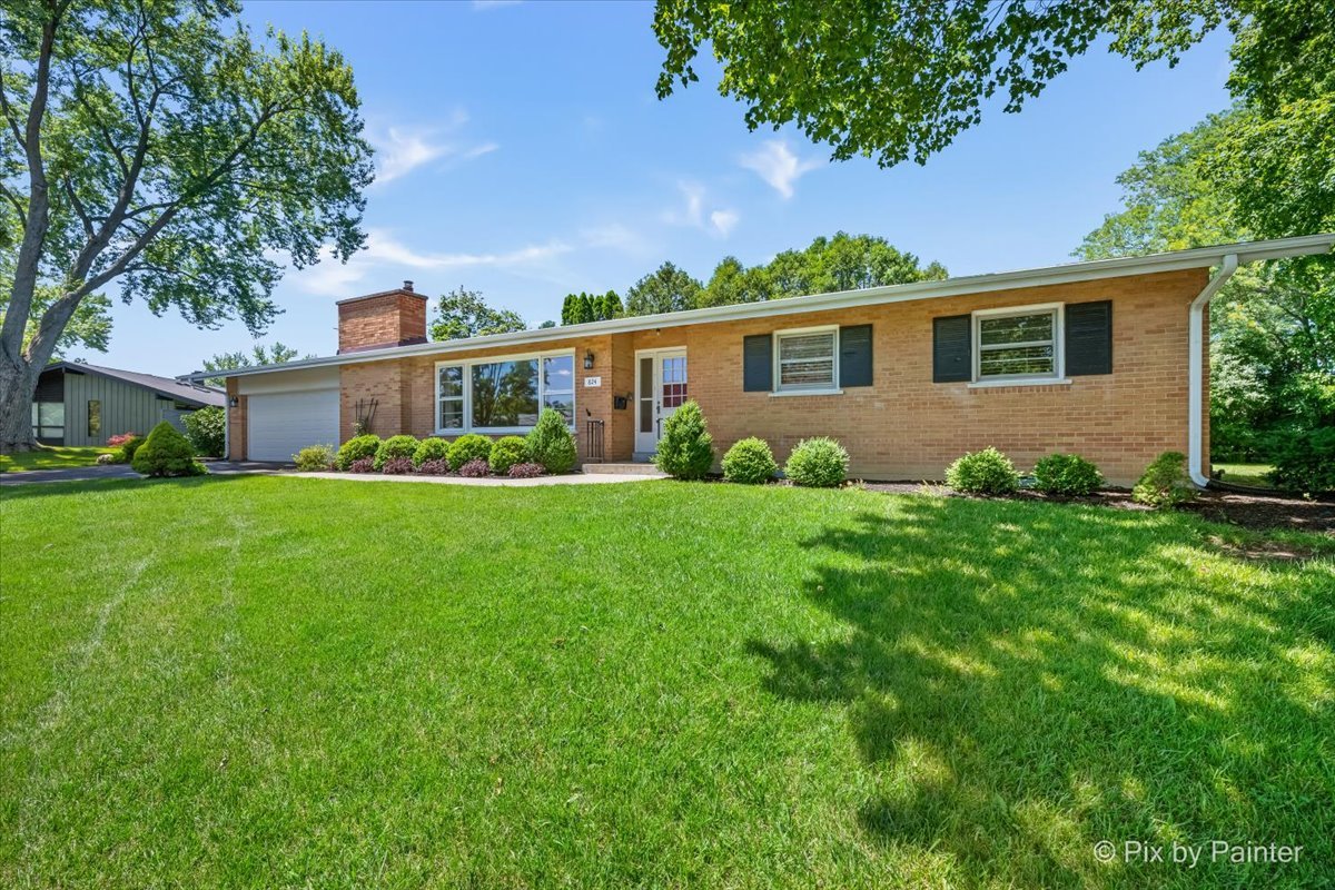 824 Skyline Drive Property Photo 1