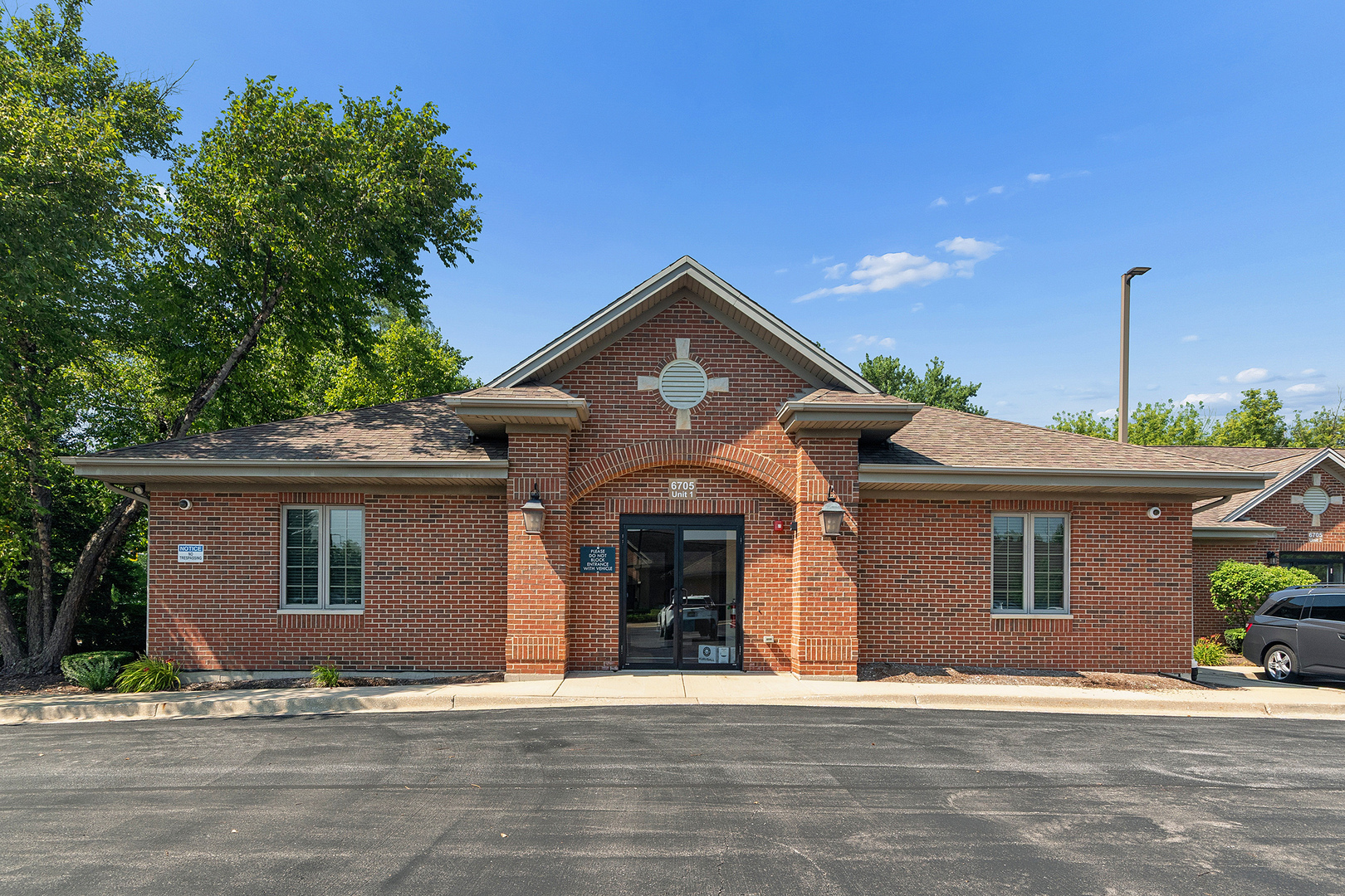 6705 Kingery Highway Property Photo 1