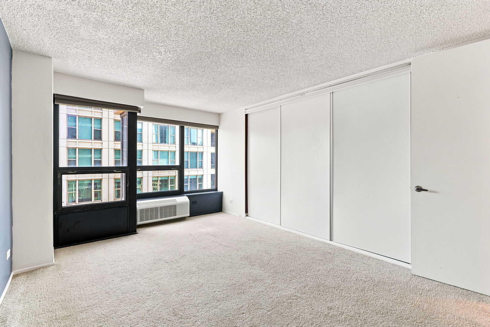 30 E Huron Street 2007 Property Photo 16