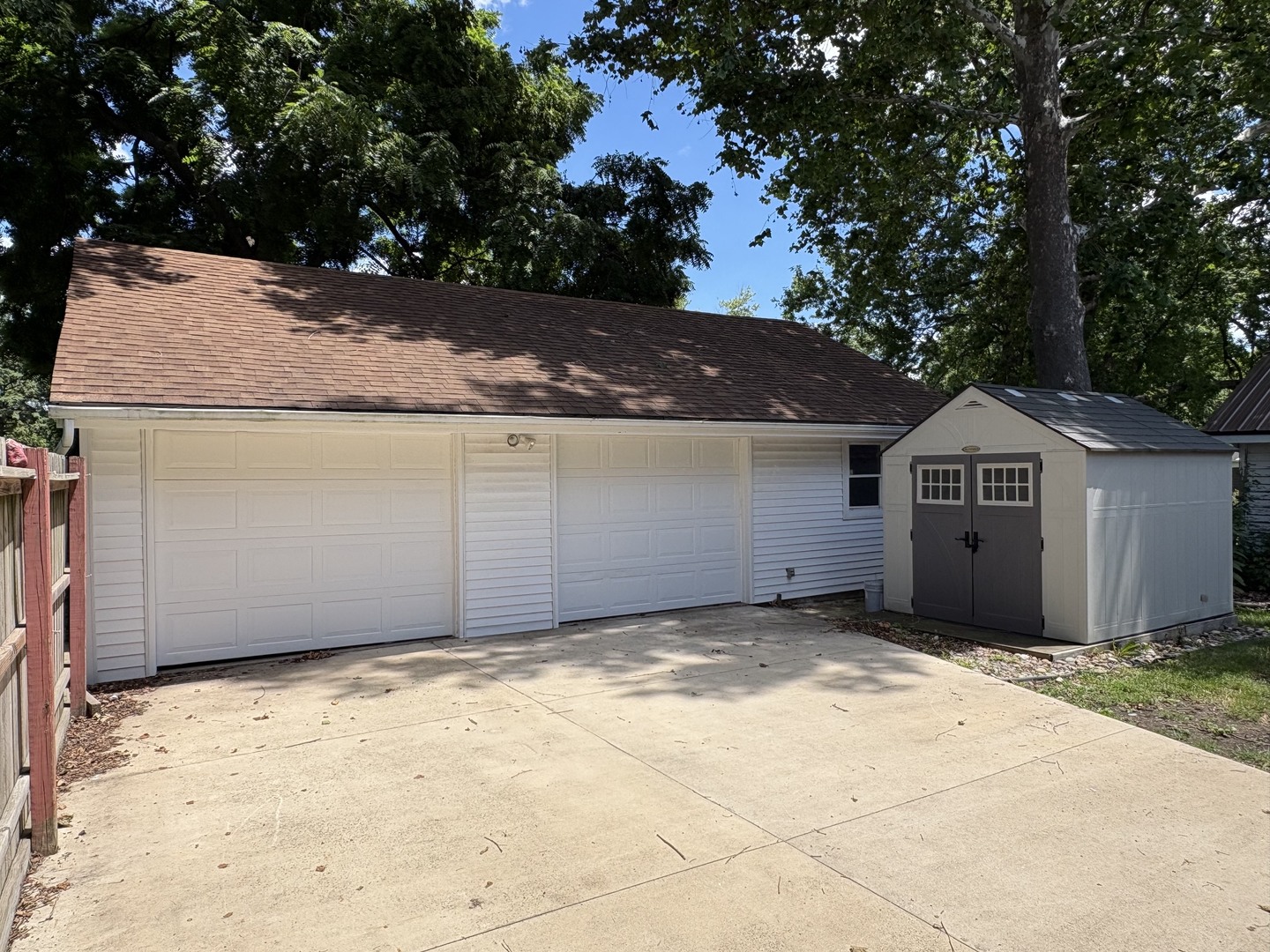 804 N Jackson Street Property Photo 4