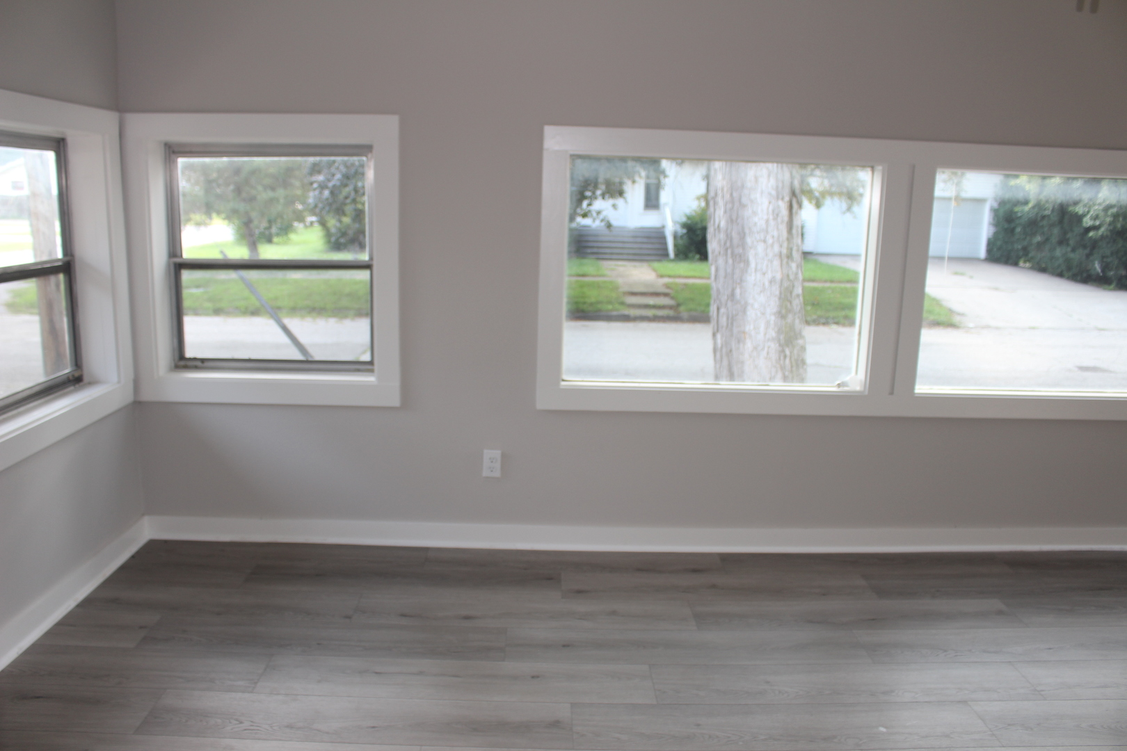 804 N Jackson Street Property Photo 6