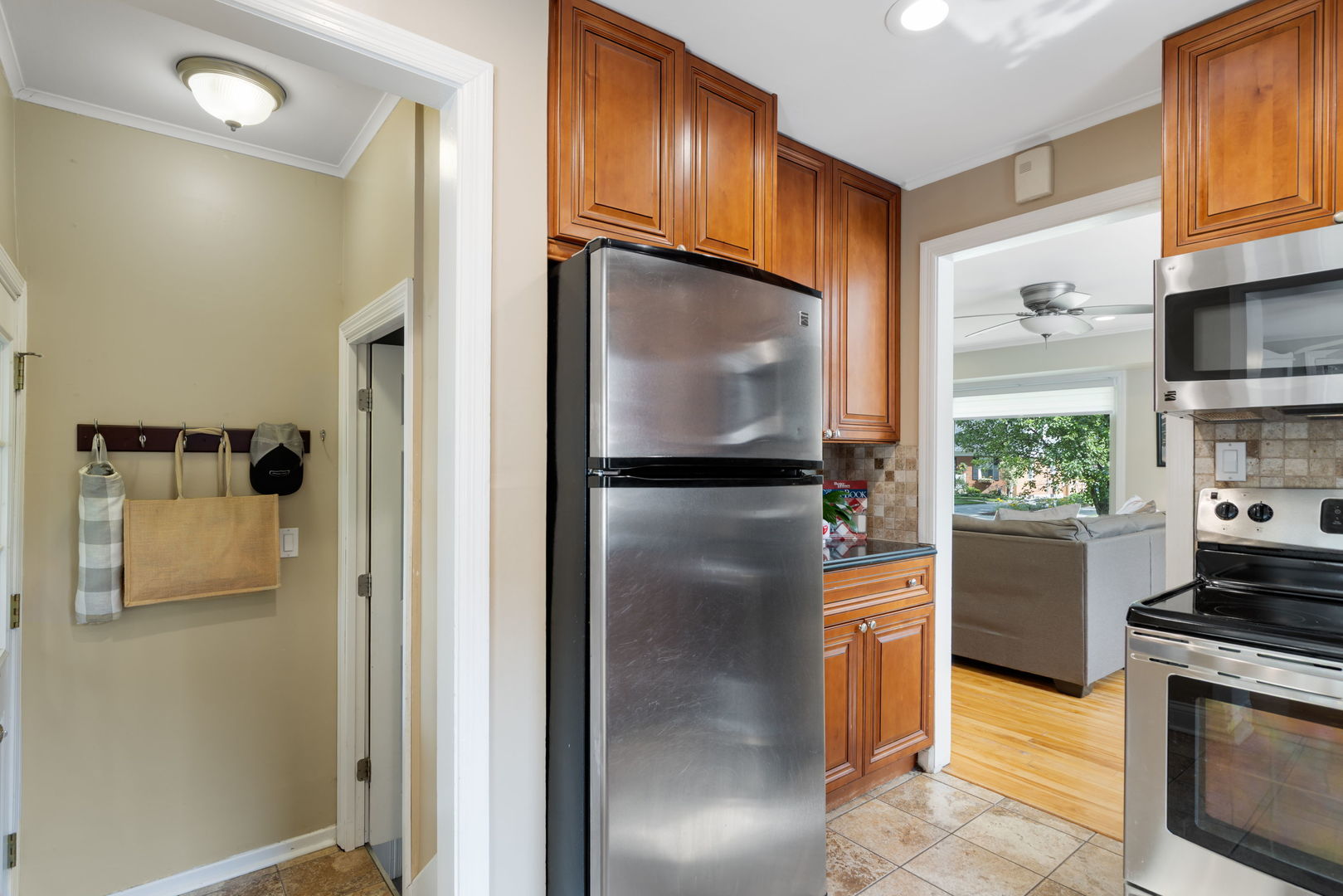 515 Longfellow Avenue Property Photo 8