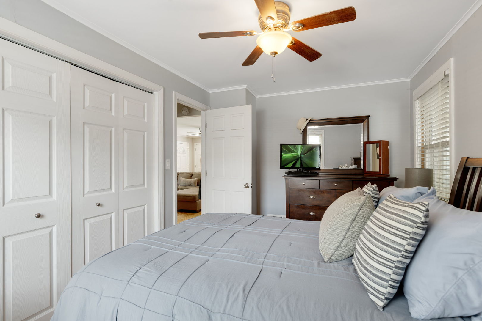 515 Longfellow Avenue Property Photo 16