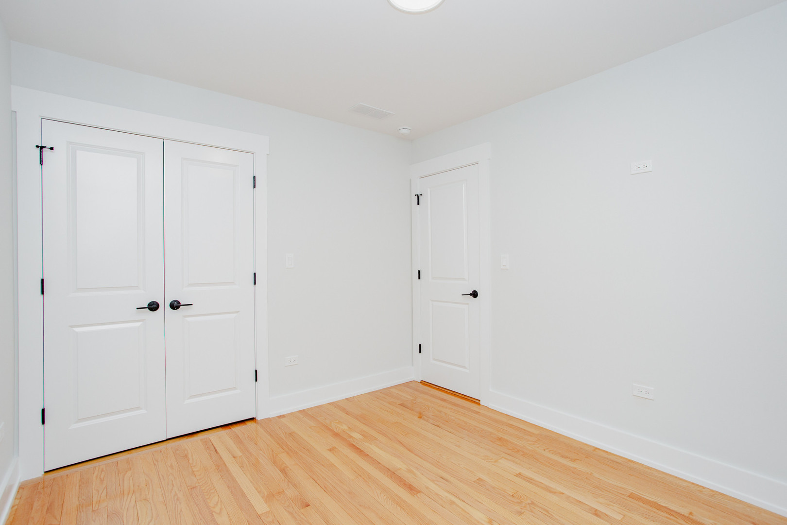 5509 N Central Avenue Property Photo 8