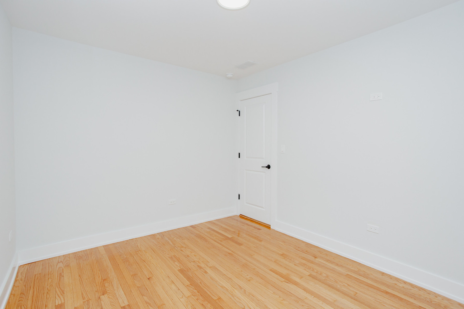 5509 N Central Avenue Property Photo 10