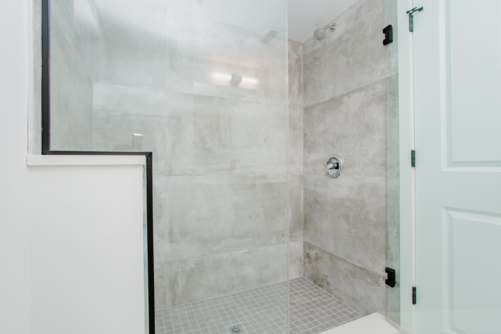 5509 N Central Avenue Property Photo 16