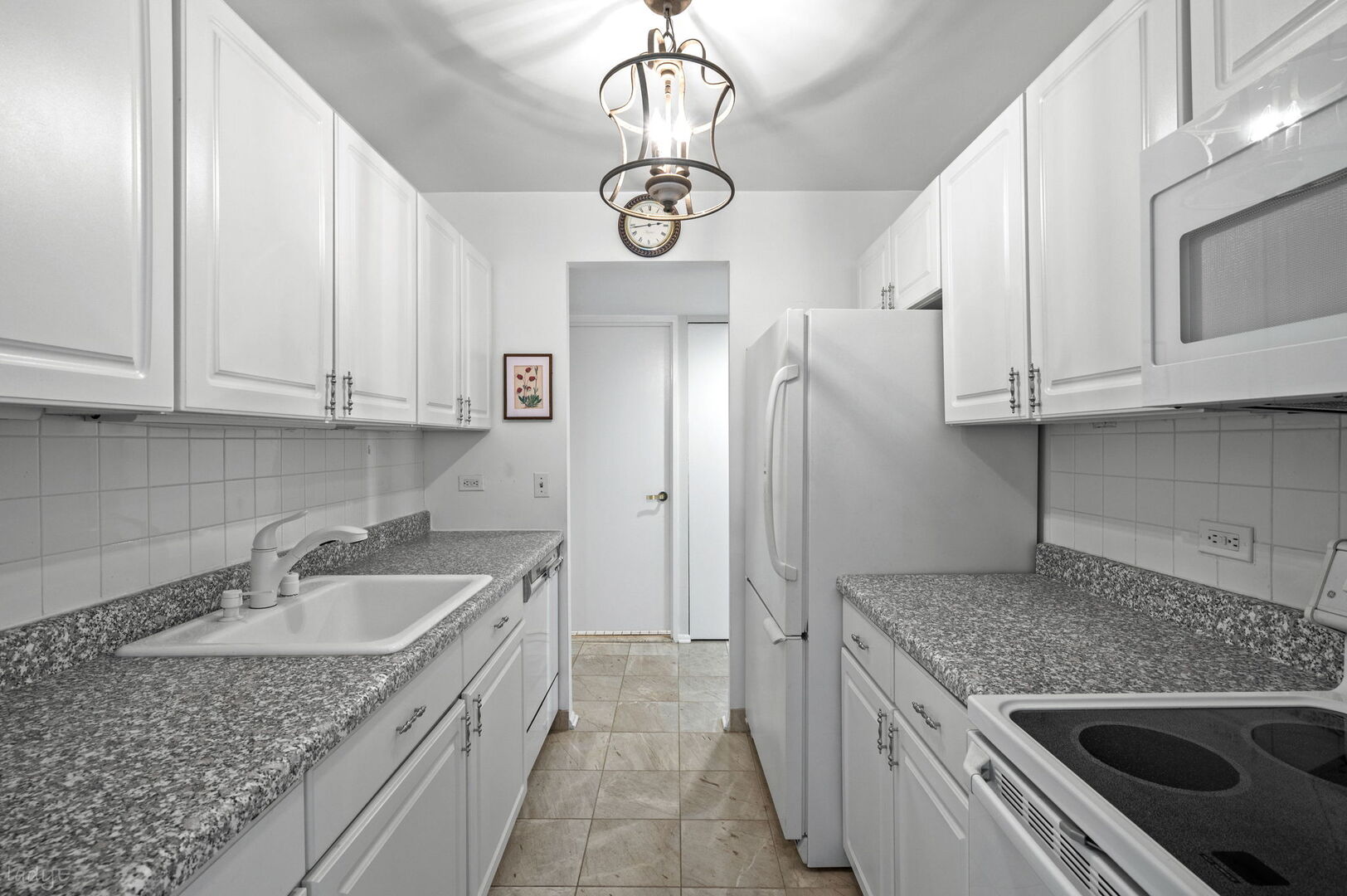 260 E Chestnut Street 512 Property Photo 7