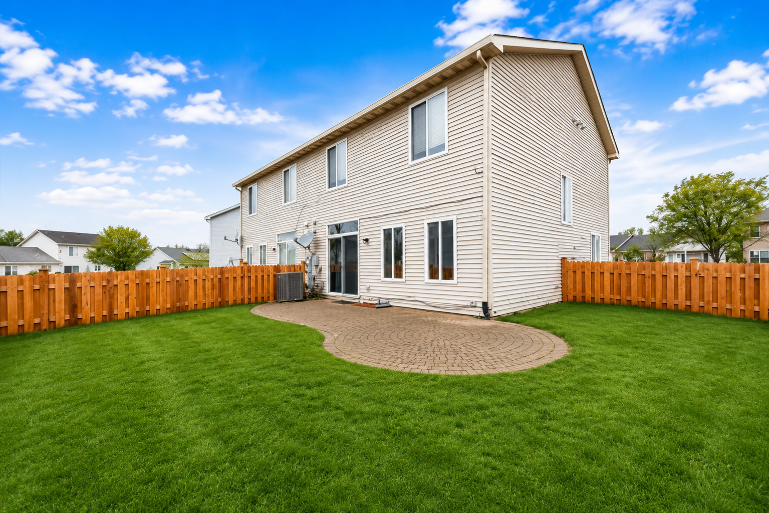 21552 Freeport Court Property Photo 11