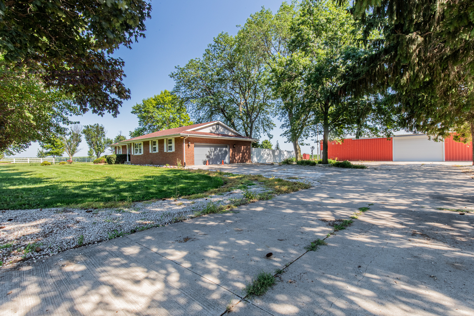 752 E Ill St 34 Highway Property Photo 21