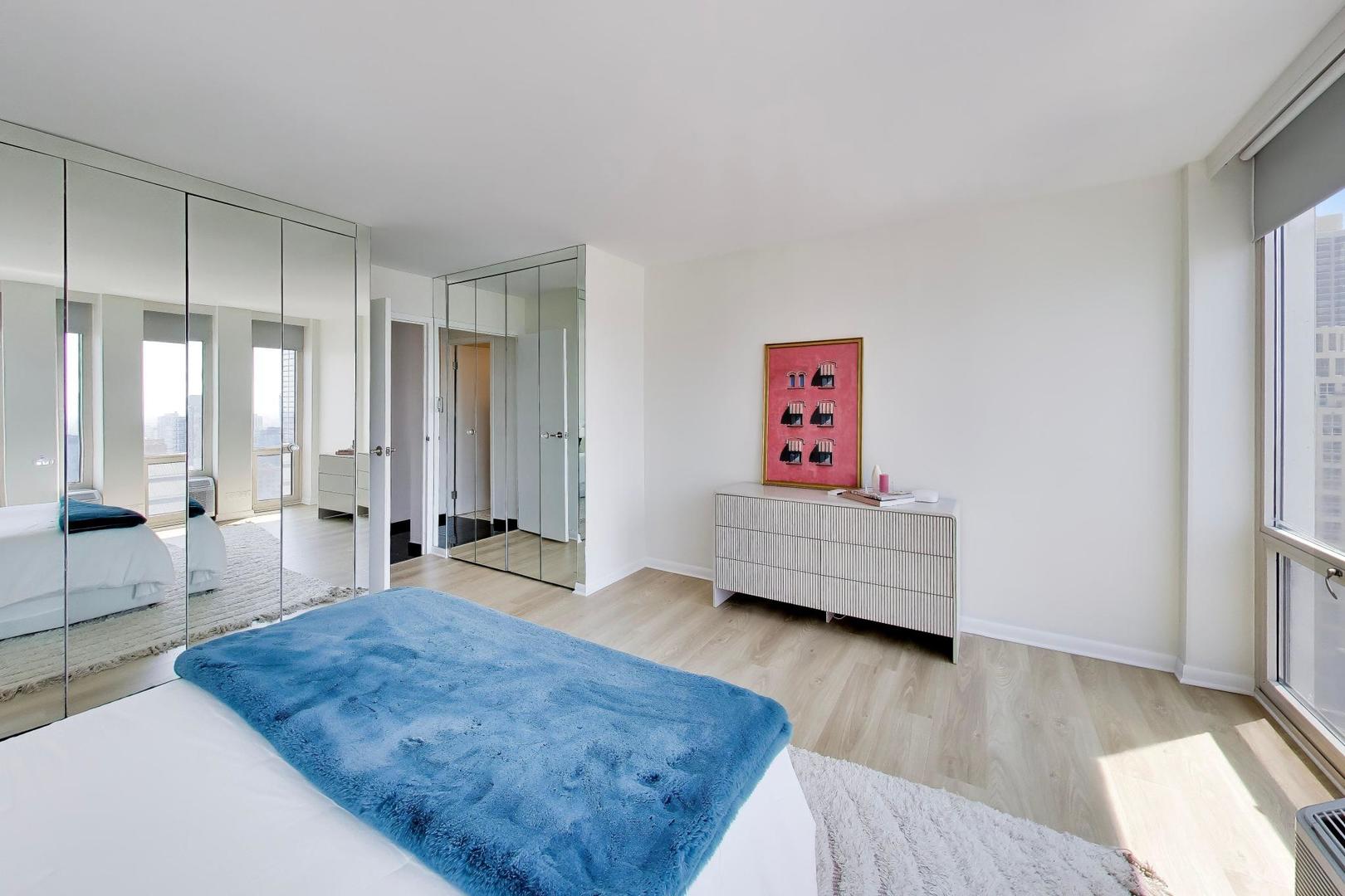 111 E Chestnut Street 35j Property Photo 19