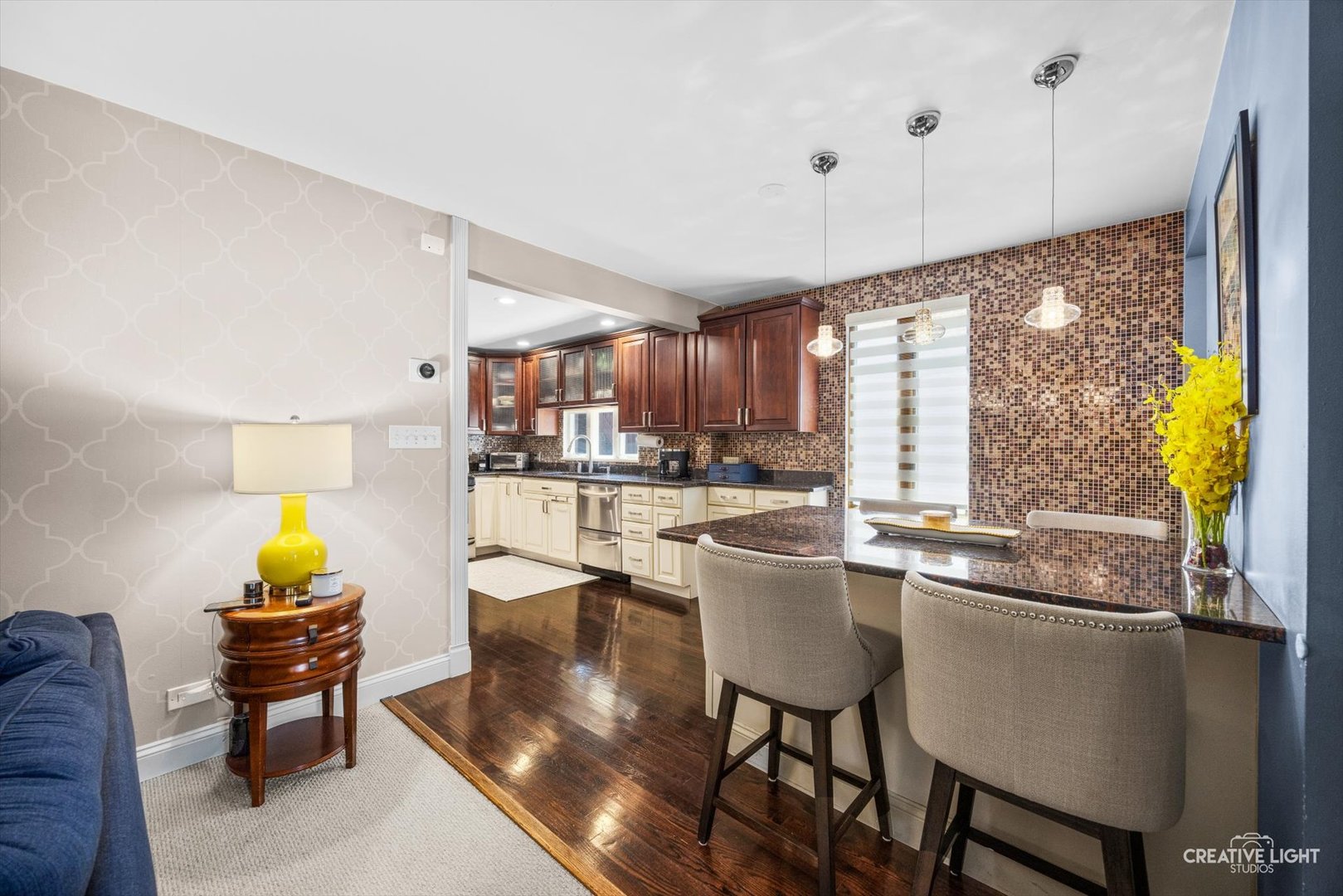 4438 N Nagle Avenue Property Photo 10