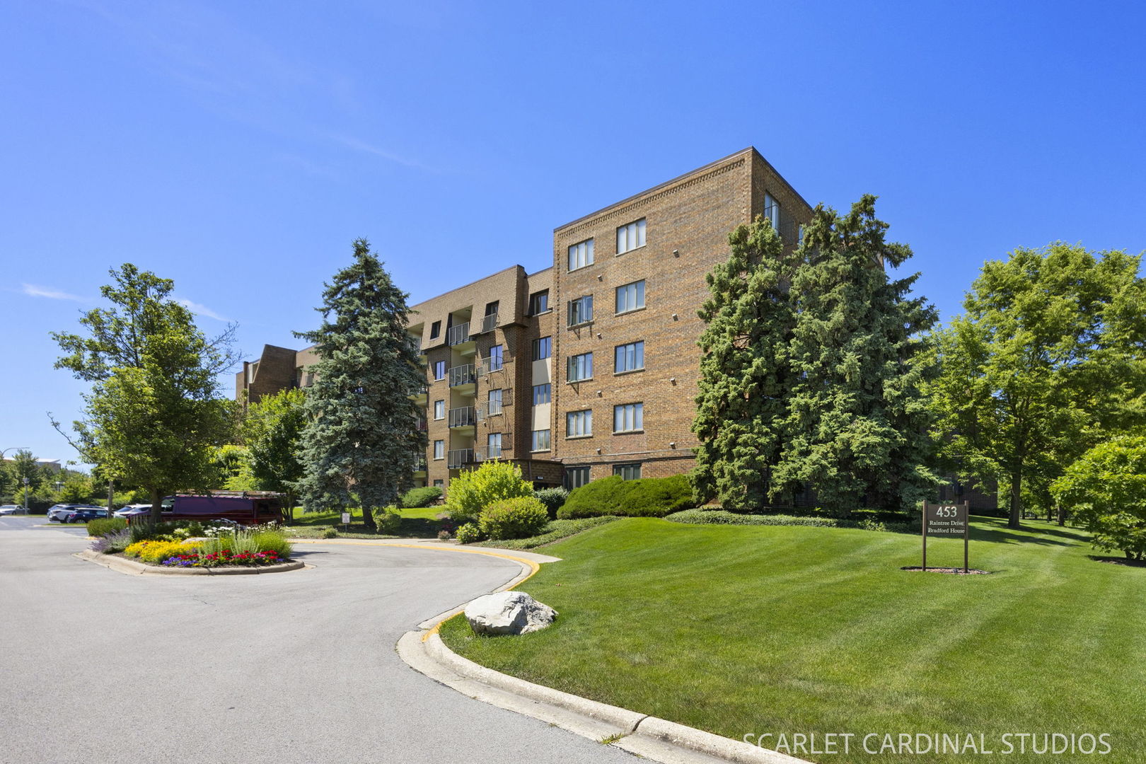 453 Raintree Drive 4D Property Photo 1