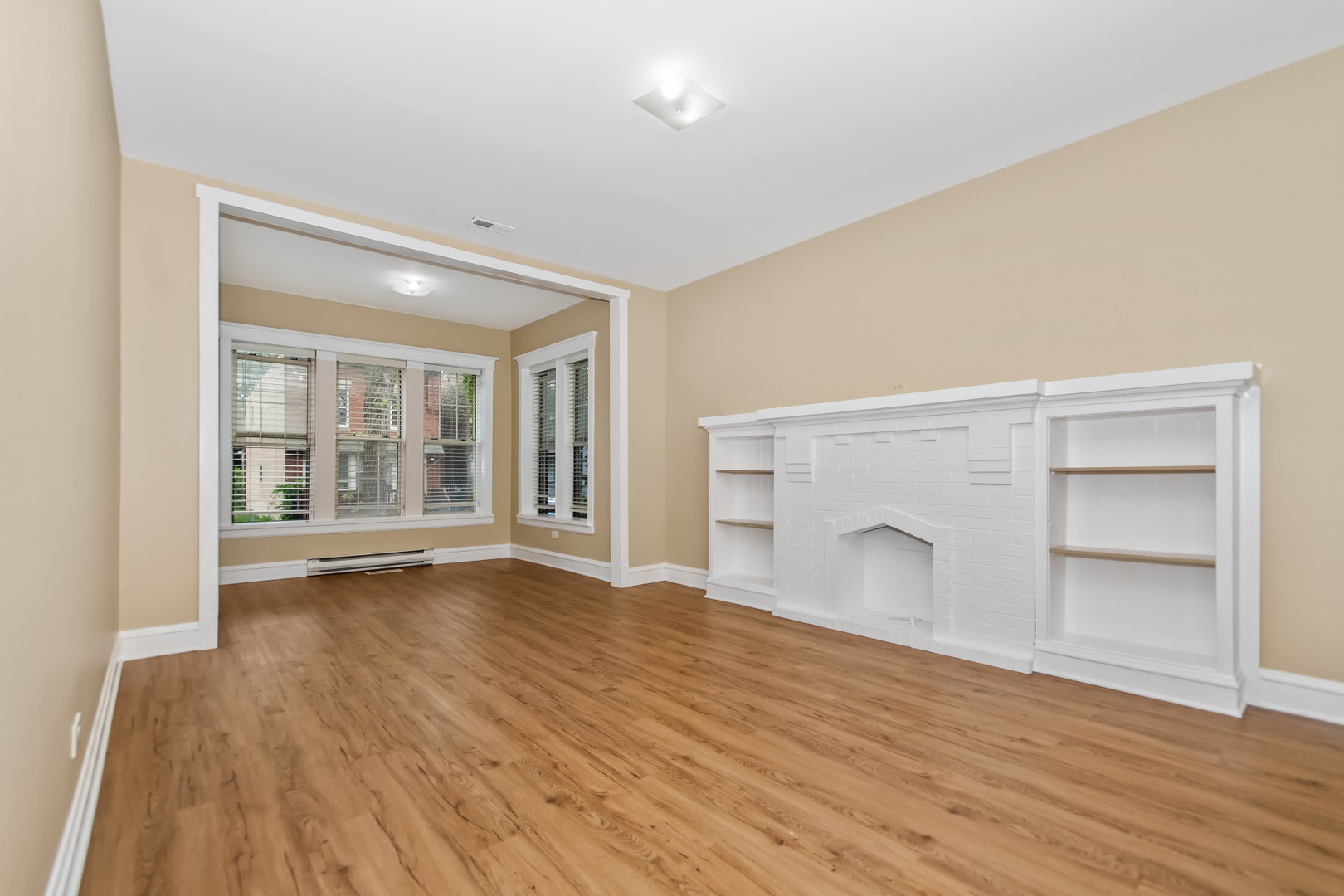 1509 E 69th Place Property Photo 2