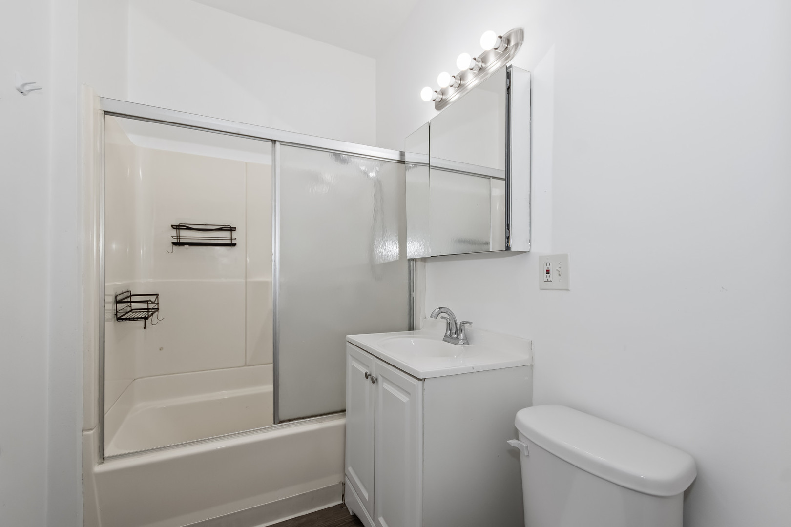 1509 E 69th Place Property Photo 11