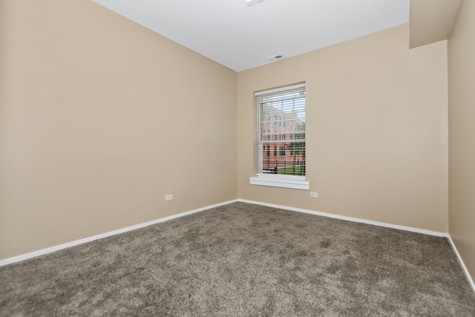 1509 E 69th Place Property Photo 12