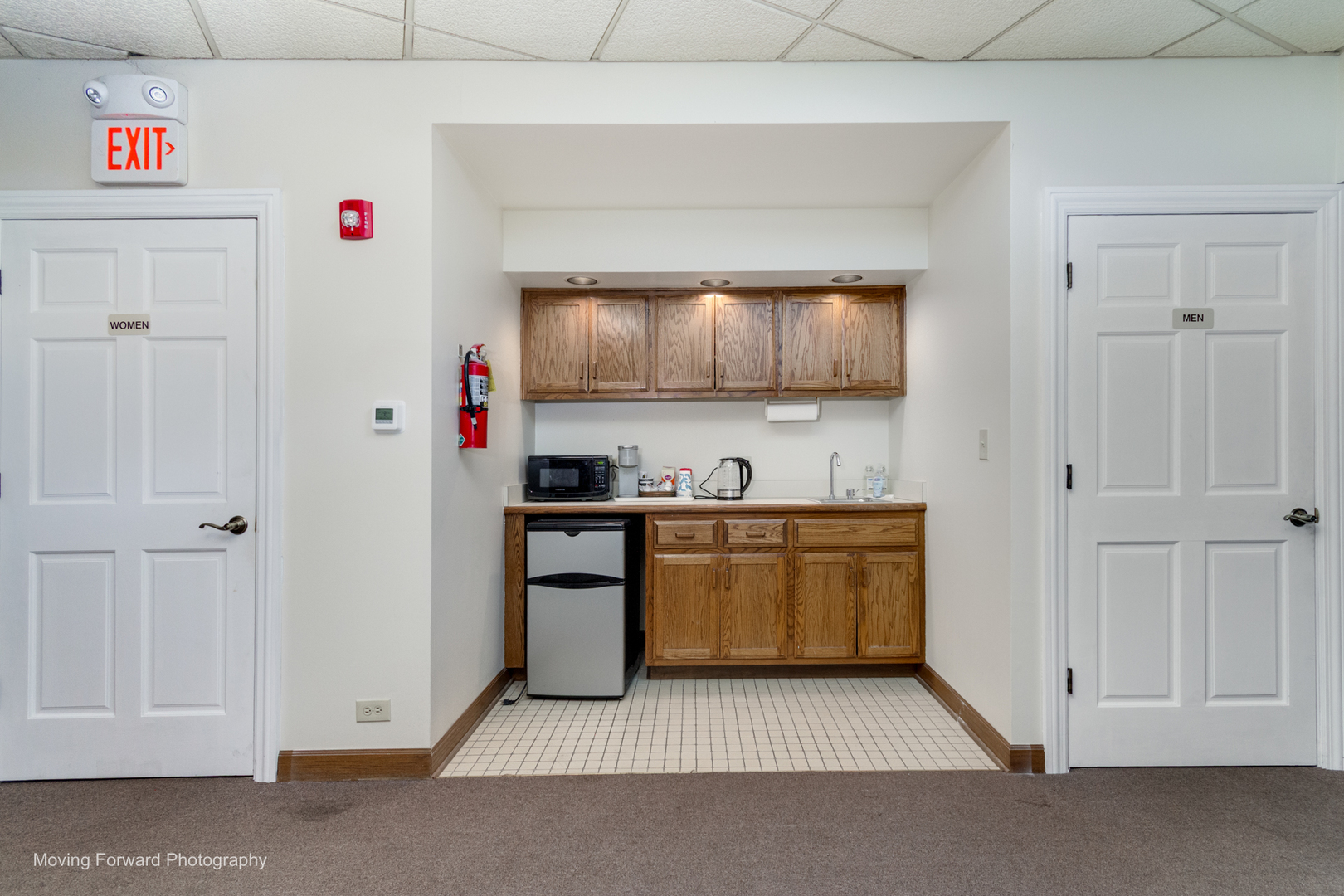 11900 Southwest Highway Property Photo 9