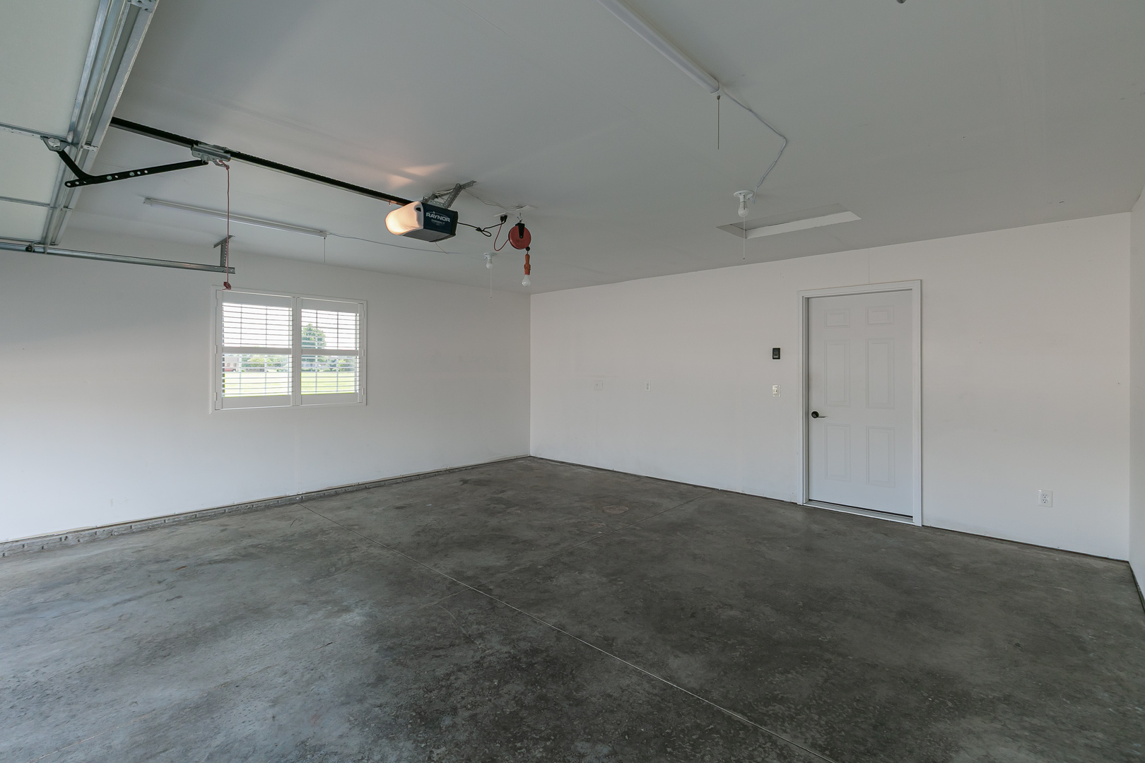 340 E Franklin Street 104 Property Photo 26