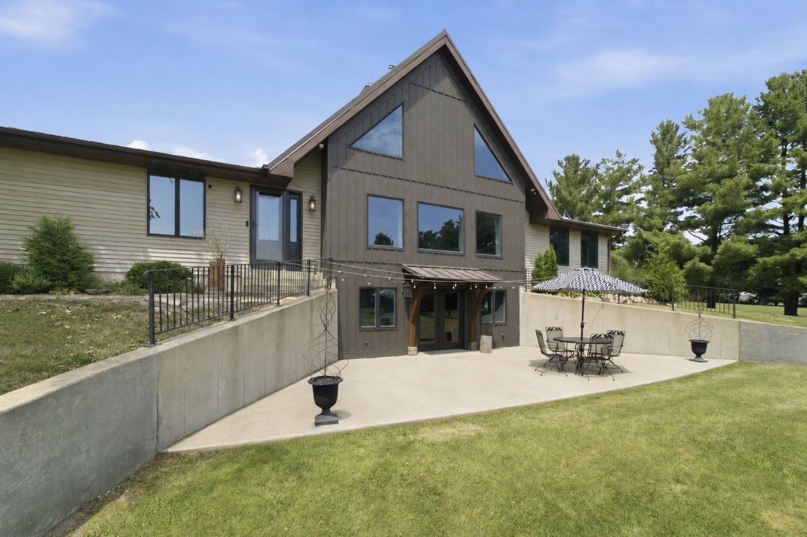 2437 N 1480 East Road Property Photo 4