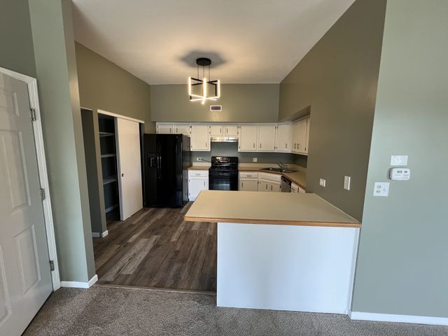 2851 Heritage Drive 2c Property Photo 4