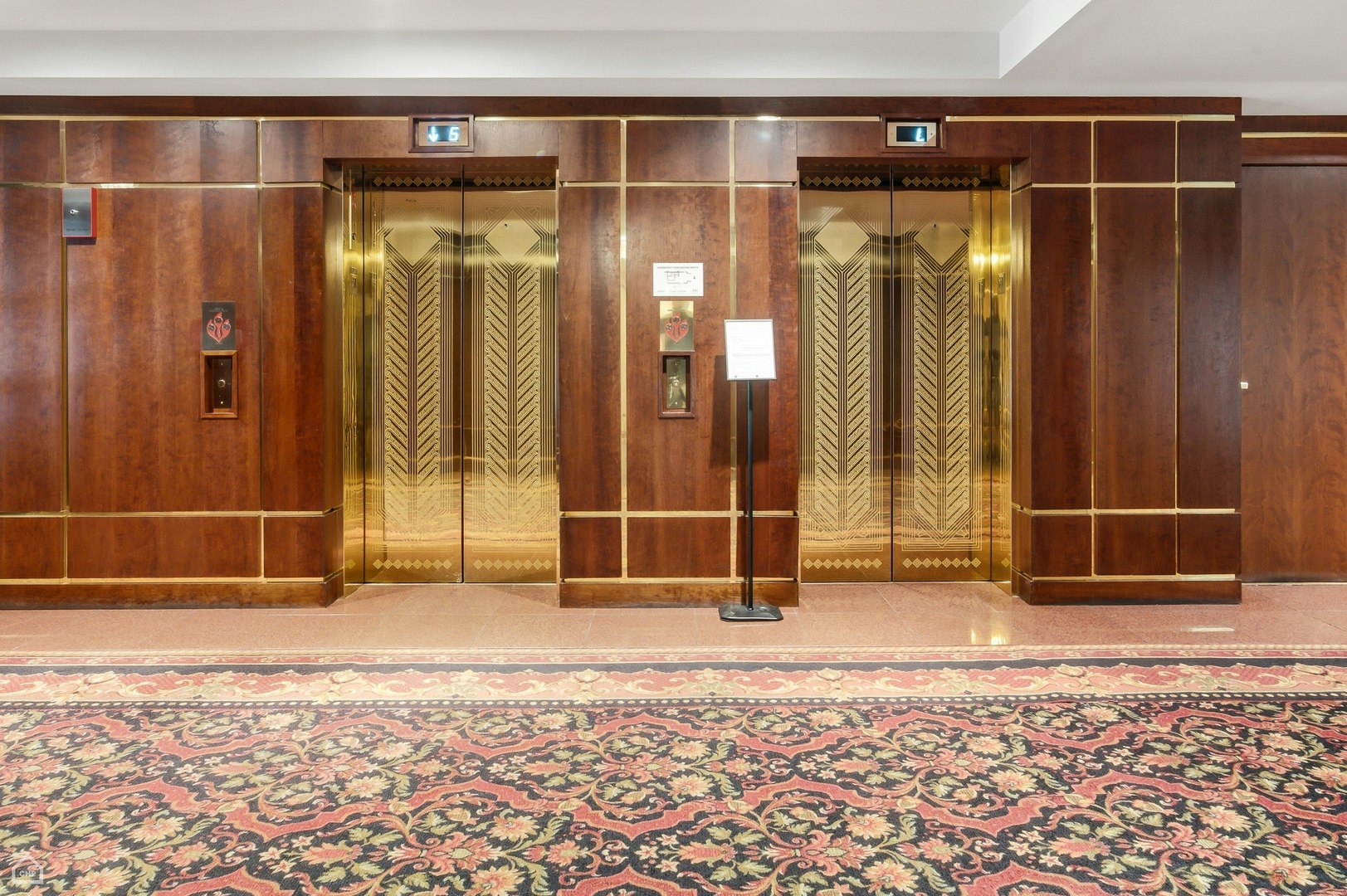 910 S Michigan Avenue 617 Property Photo 3