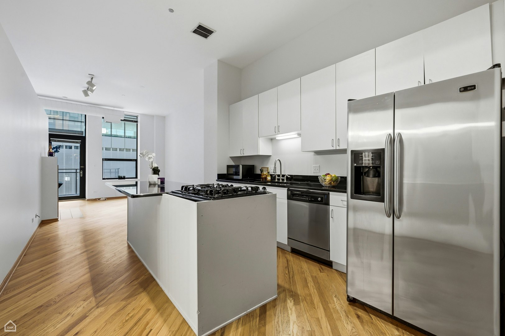 910 S Michigan Avenue 617 Property Photo 5