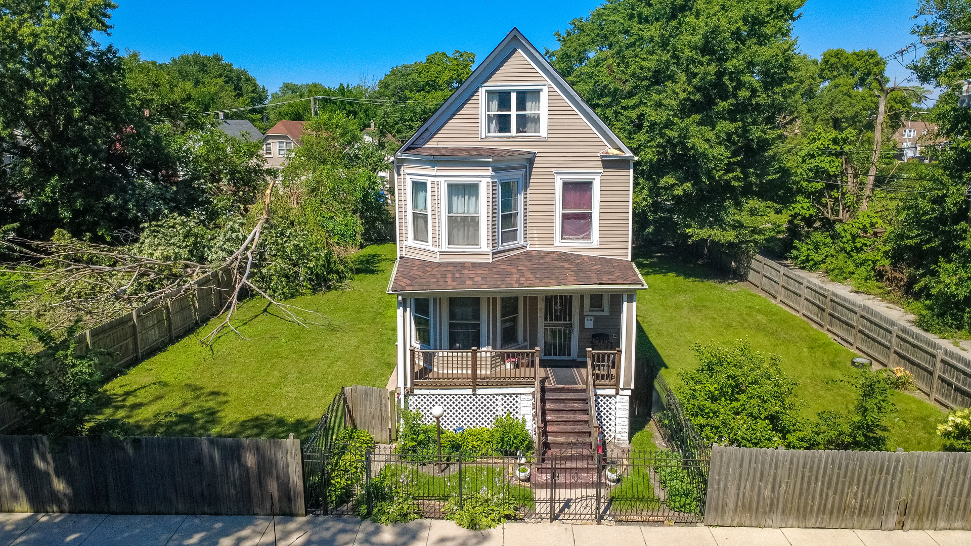 6318 S Wolcott Avenue Property Photo 3