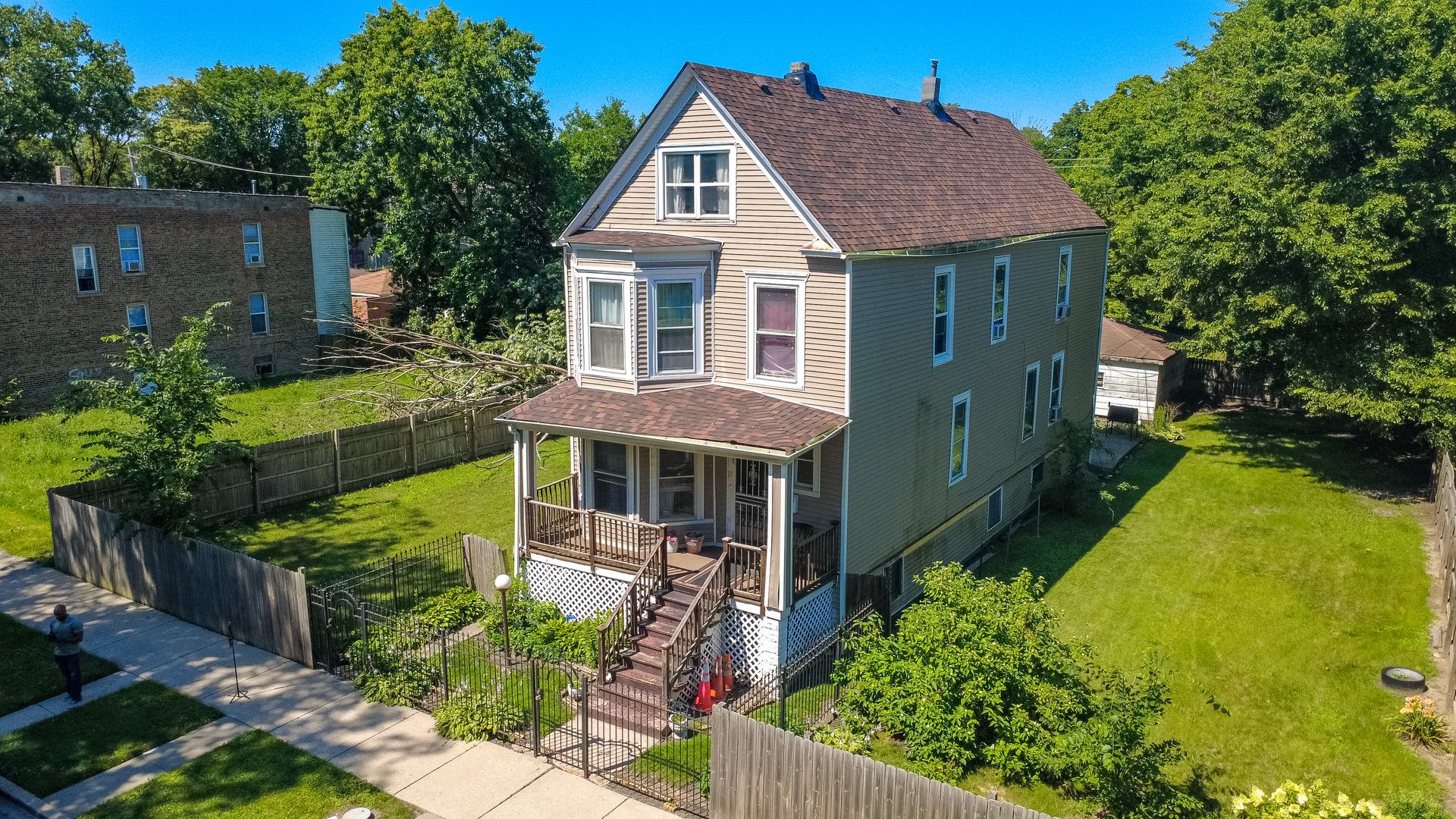 6318 S Wolcott Avenue Property Photo 7