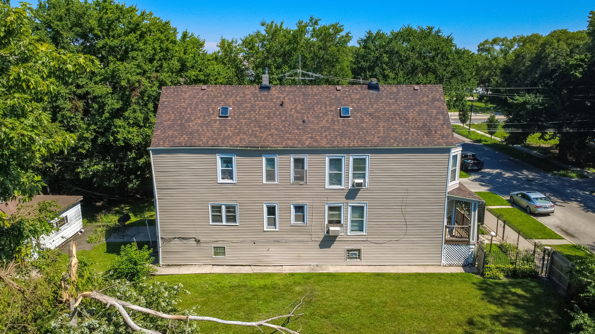 6318 S Wolcott Avenue Property Photo 9
