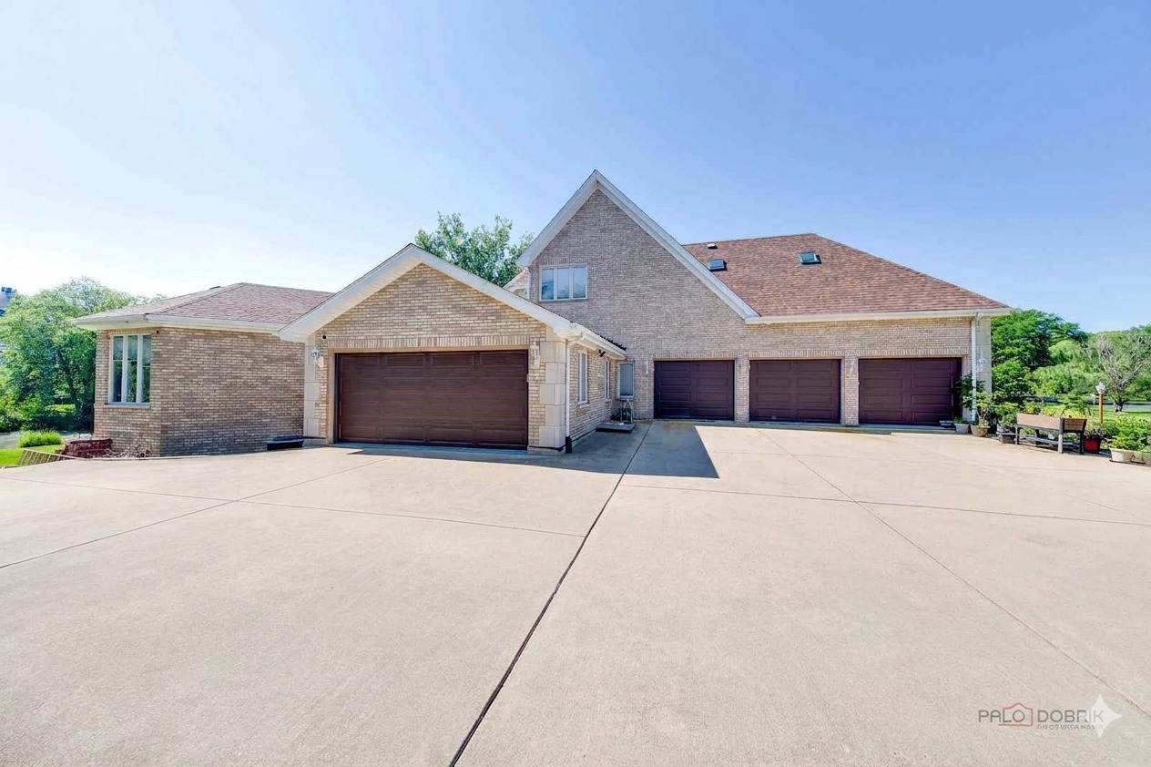 14 Pentwater Drive Property Photo 32