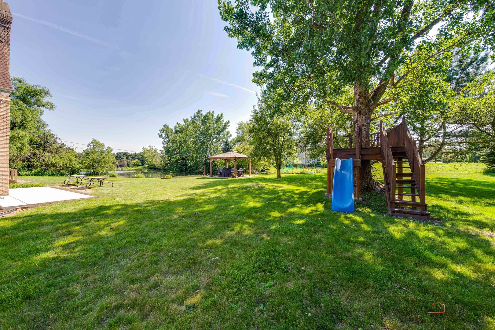 14 Pentwater Drive Property Photo 40