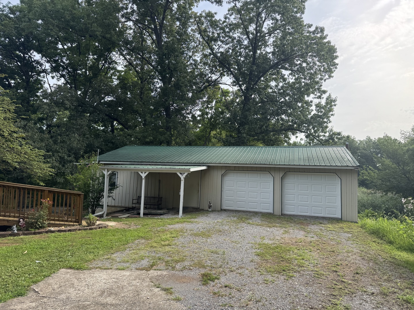 108 Robin Drive Property Photo 4
