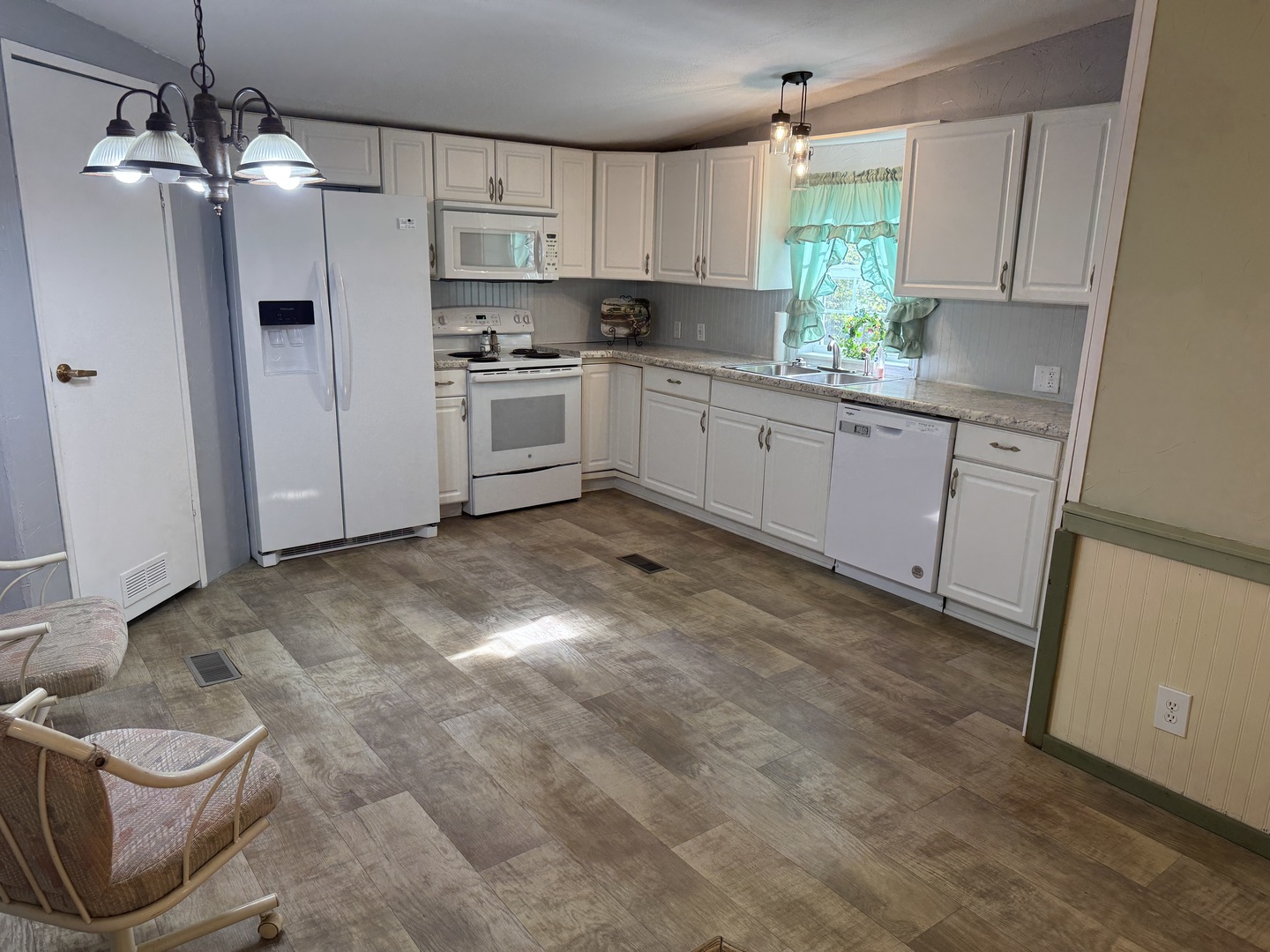 108 Robin Drive Property Photo 35
