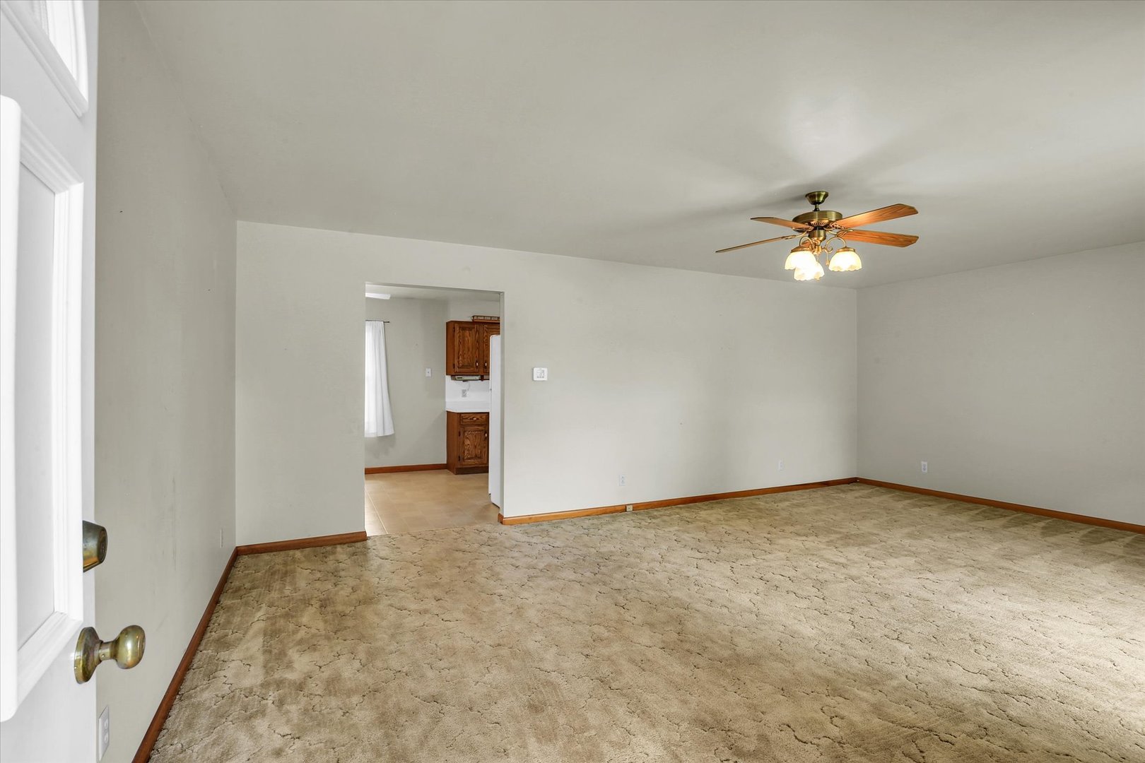 207 E Ensey Street Property Photo 9