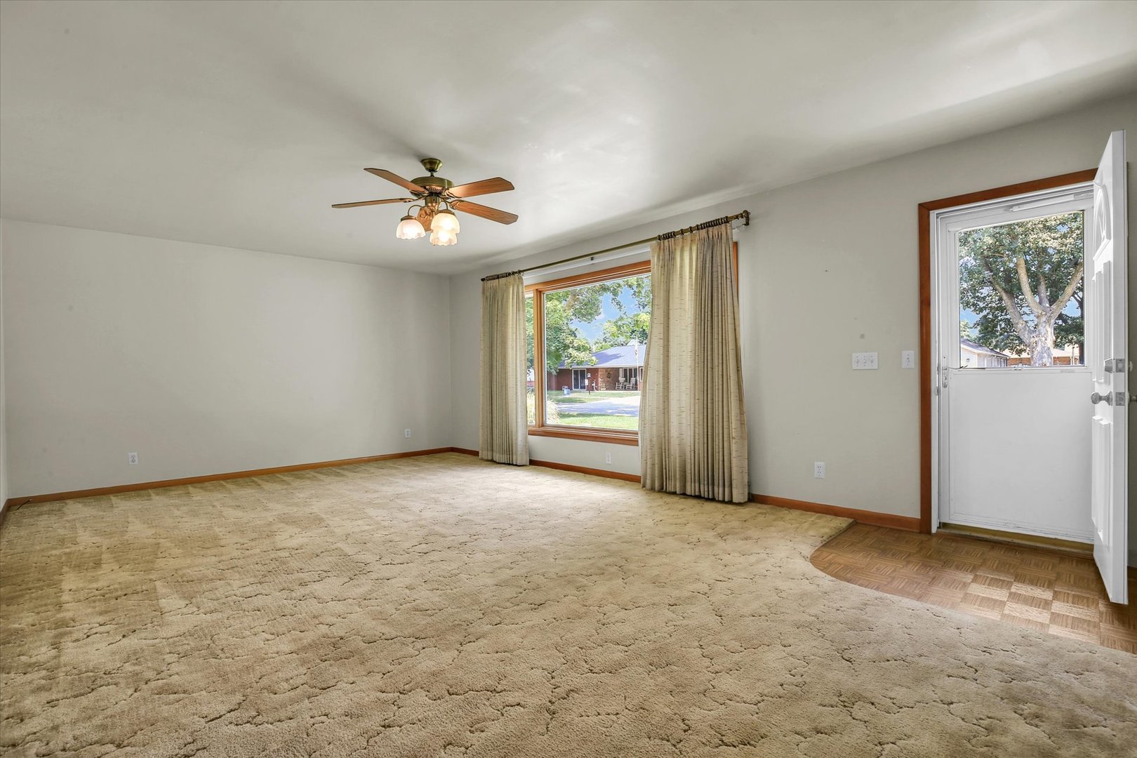 207 E Ensey Street Property Photo 10