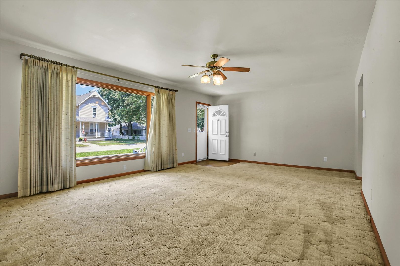 207 E Ensey Street Property Photo 11
