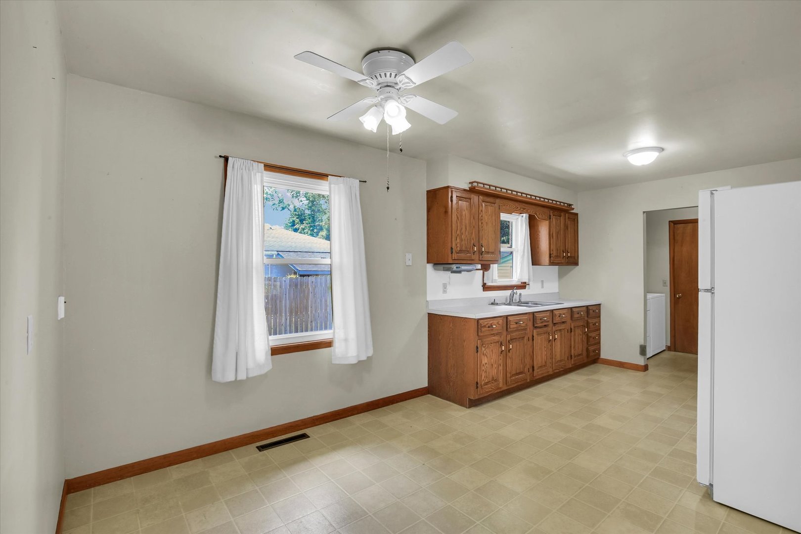 207 E Ensey Street Property Photo 13