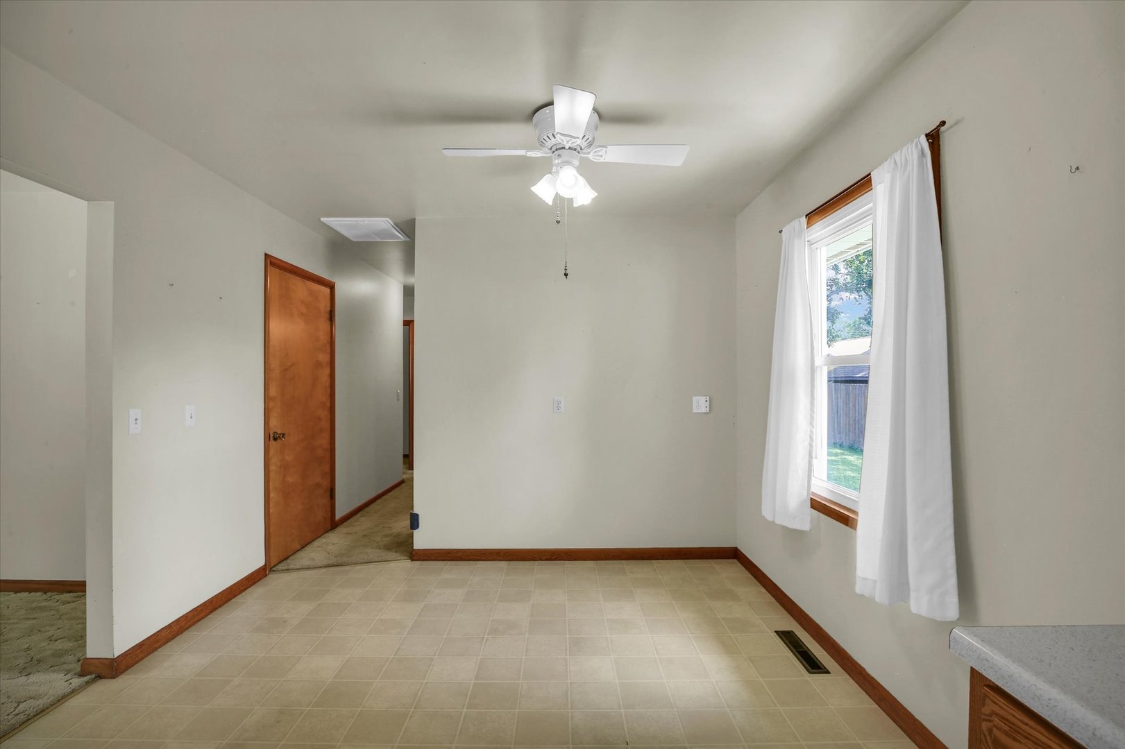 207 E Ensey Street Property Photo 14