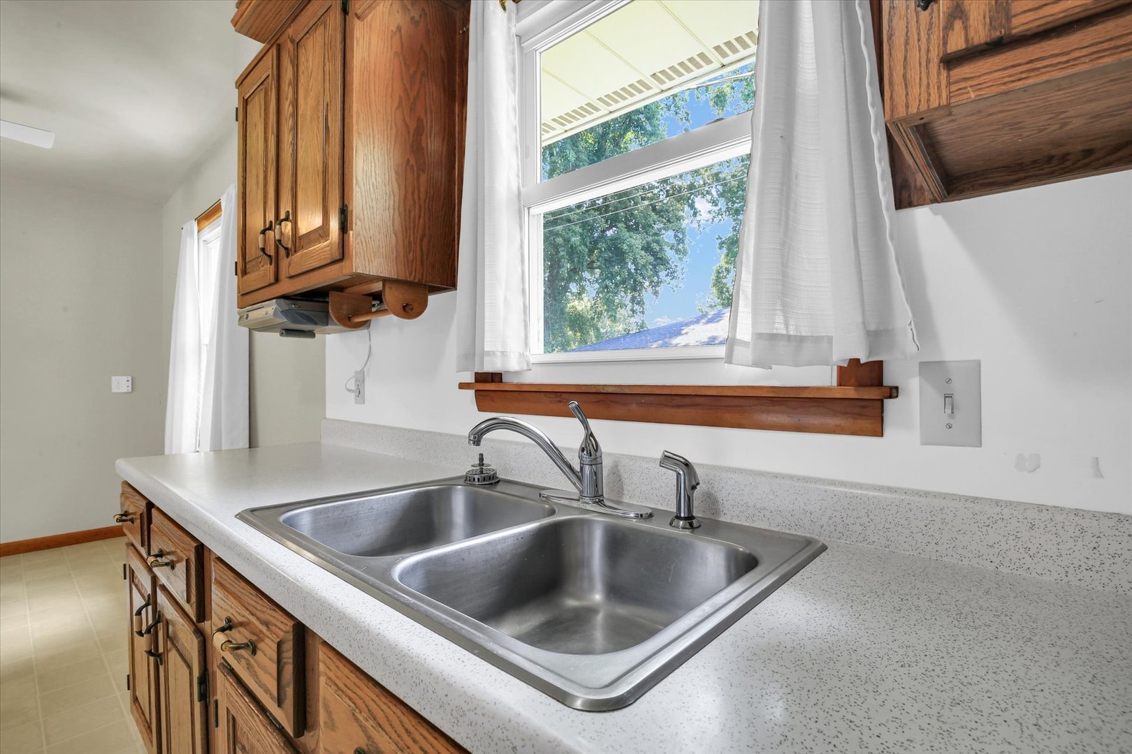 207 E Ensey Street Property Photo 15