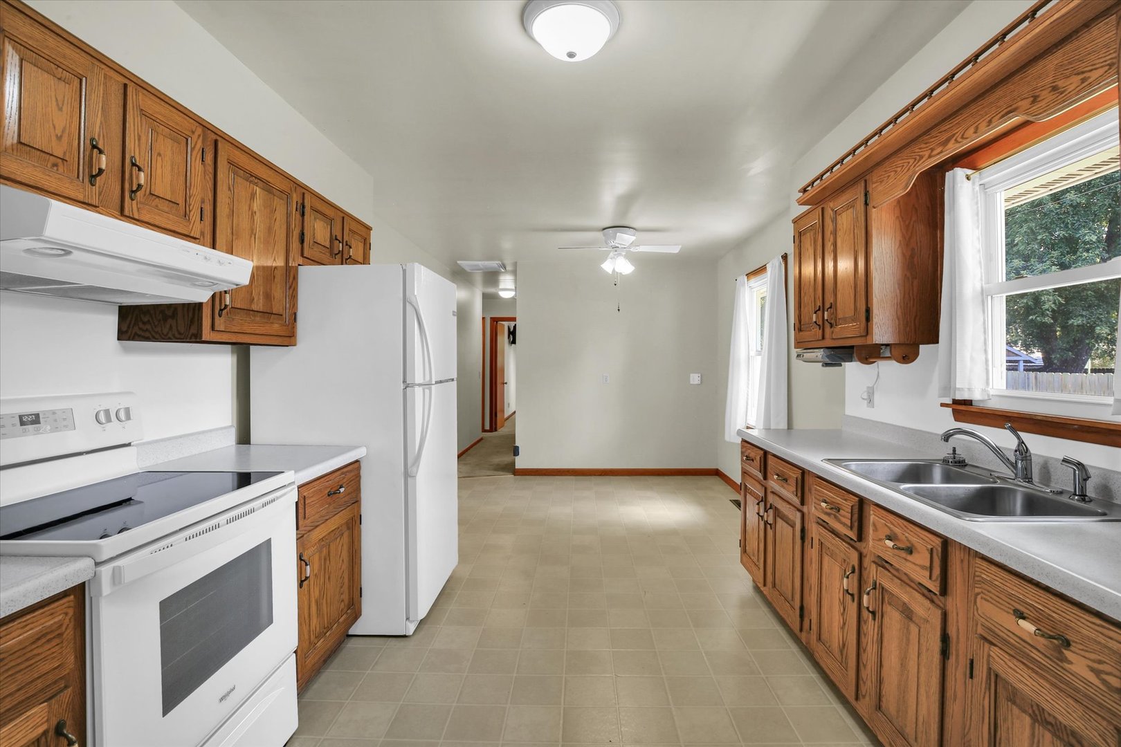207 E Ensey Street Property Photo 18