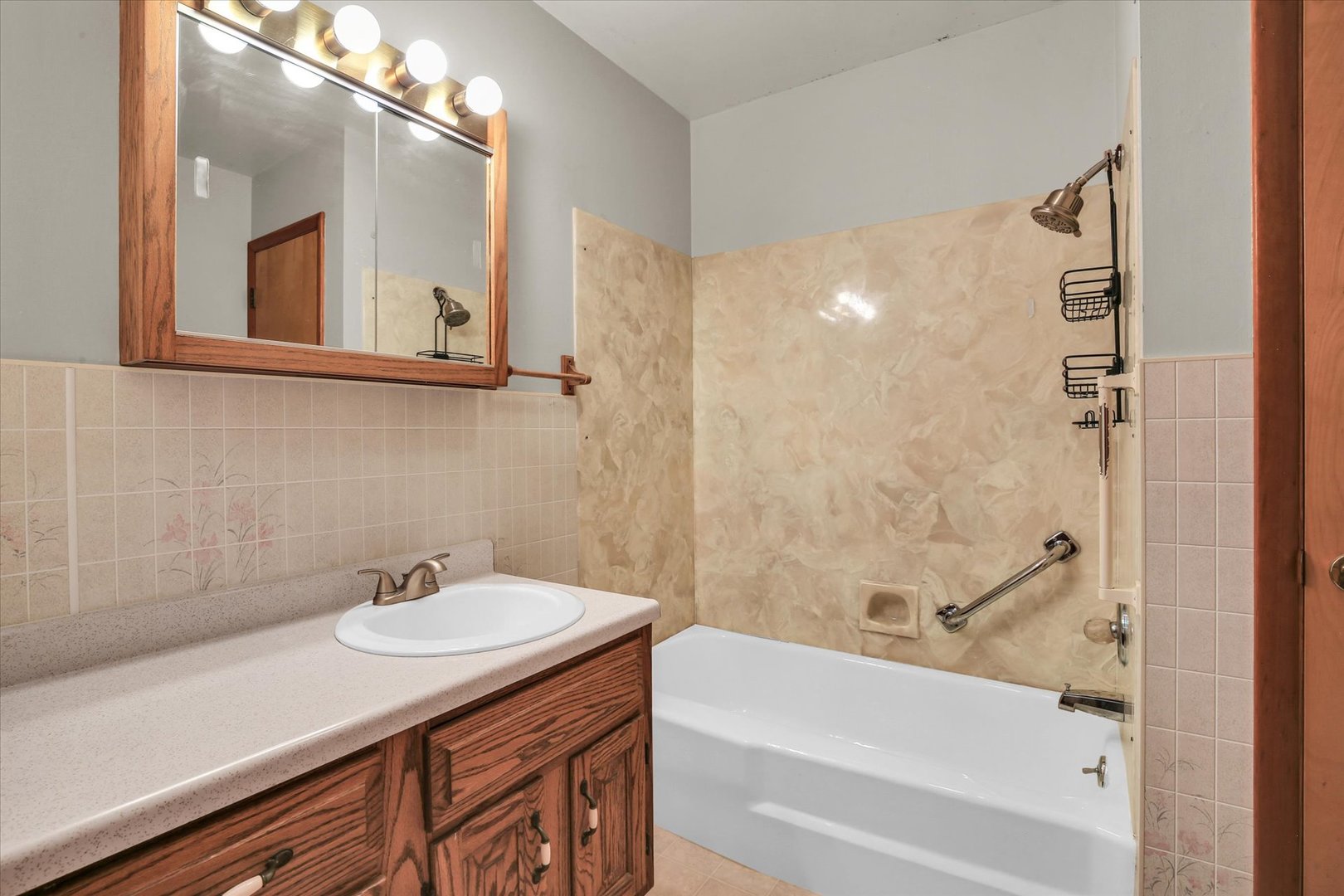 207 E Ensey Street Property Photo 20
