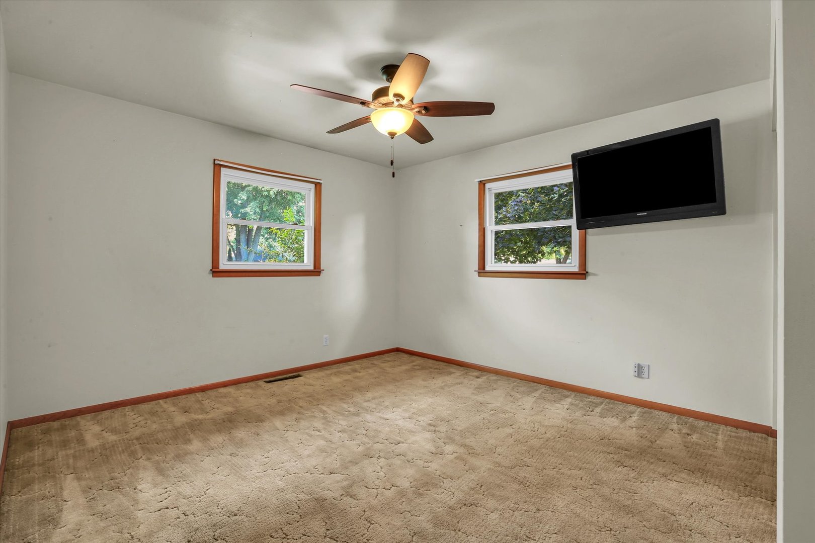 207 E Ensey Street Property Photo 23