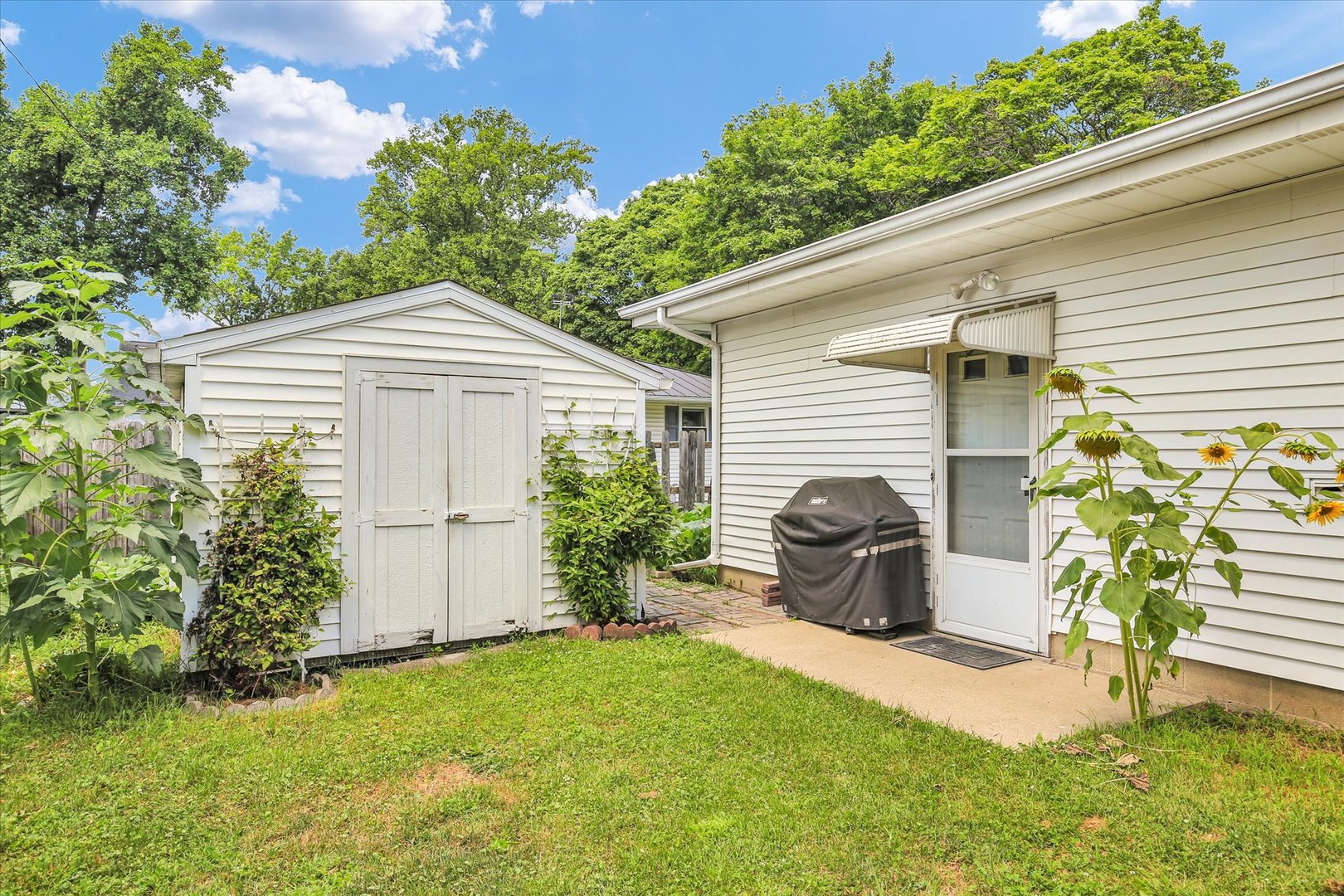 207 E Ensey Street Property Photo 28