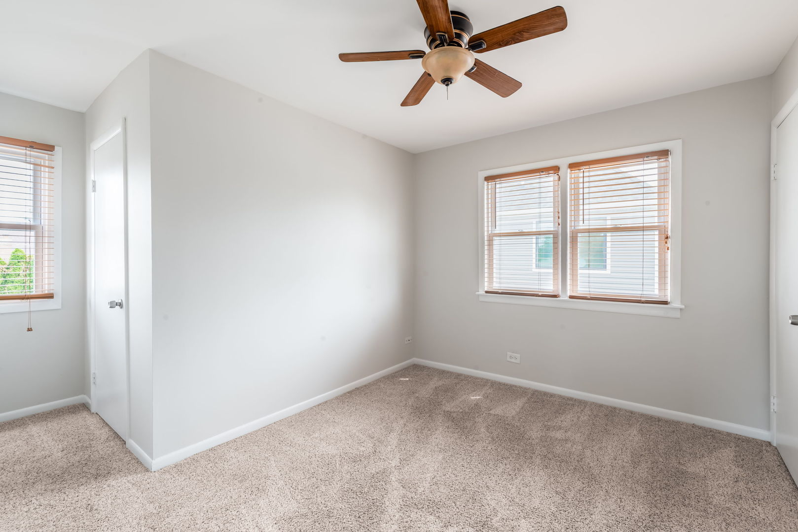 537 N Walnut Street Property Photo 12