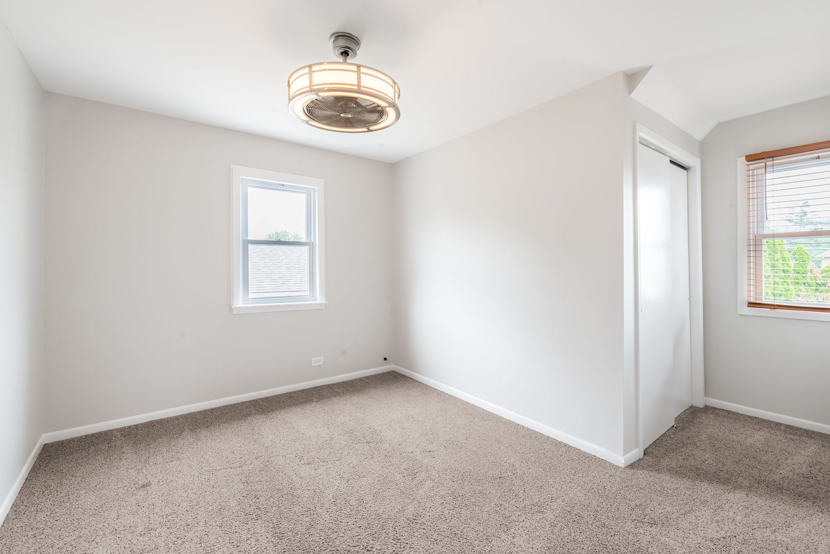 537 N Walnut Street Property Photo 15