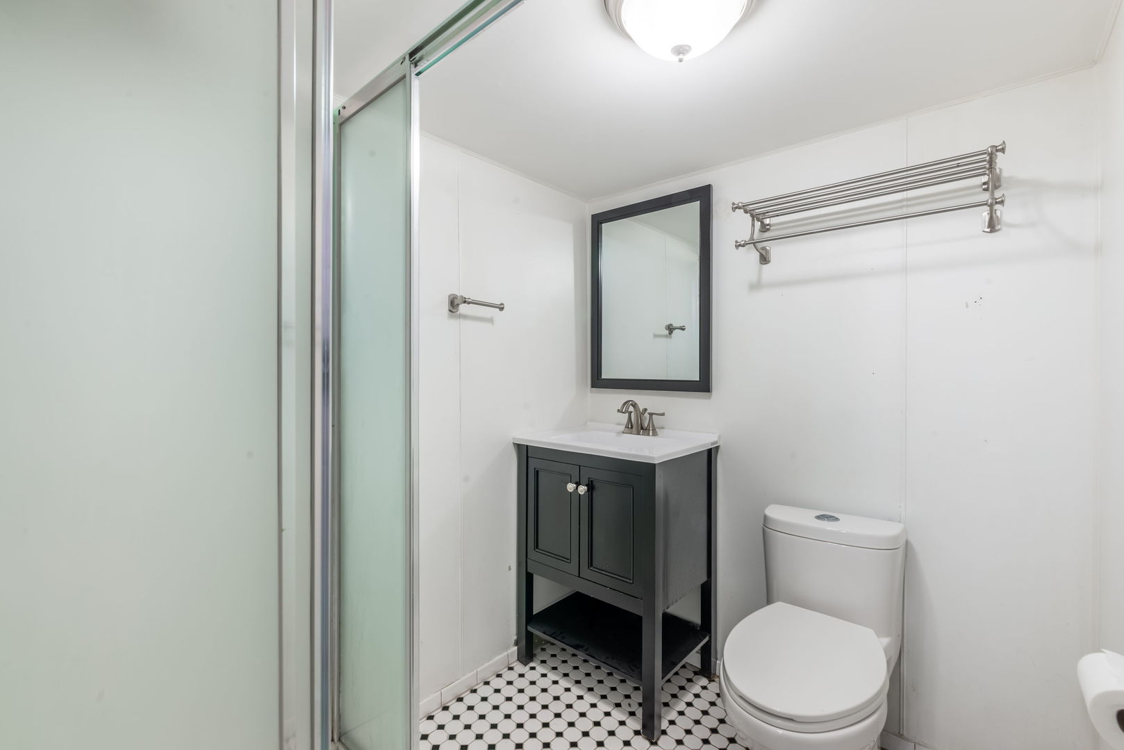 537 N Walnut Street Property Photo 22