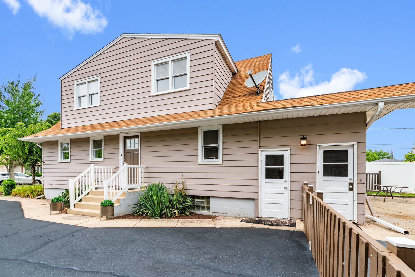 537 N Walnut Street Property Photo 24