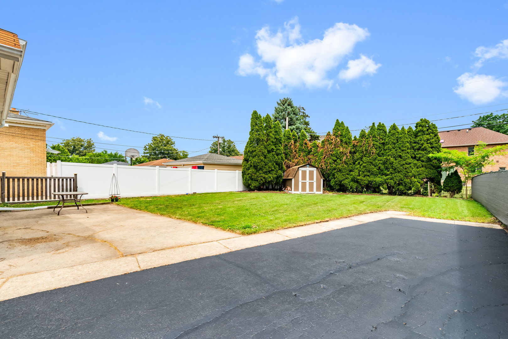 537 N Walnut Street Property Photo 25