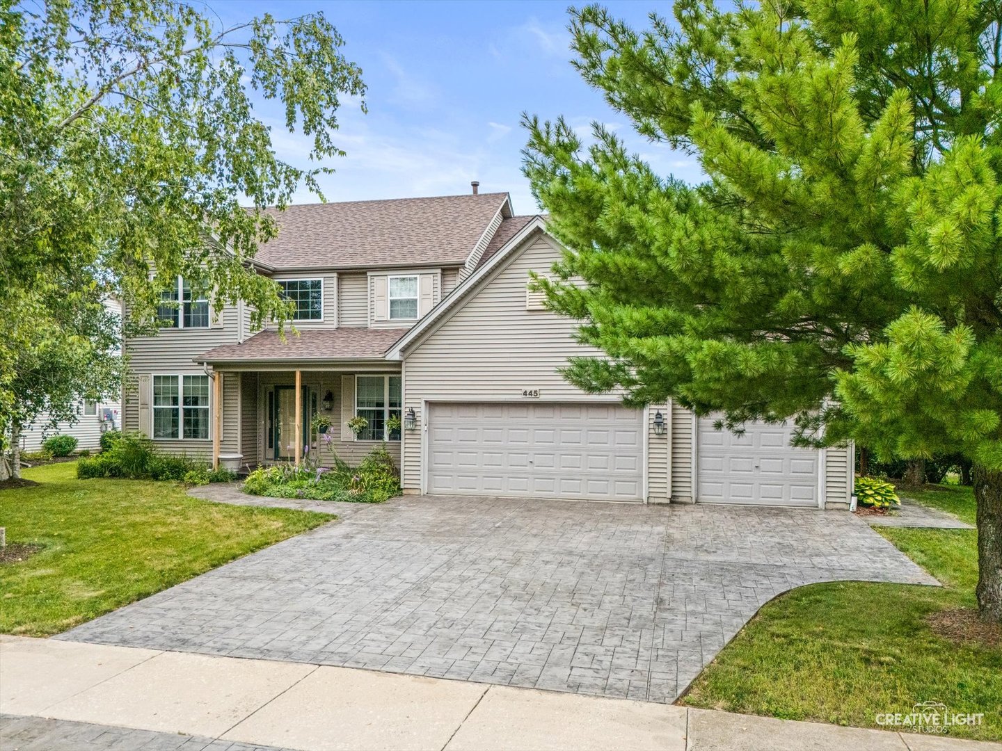 445 Kelly Avenue Property Photo