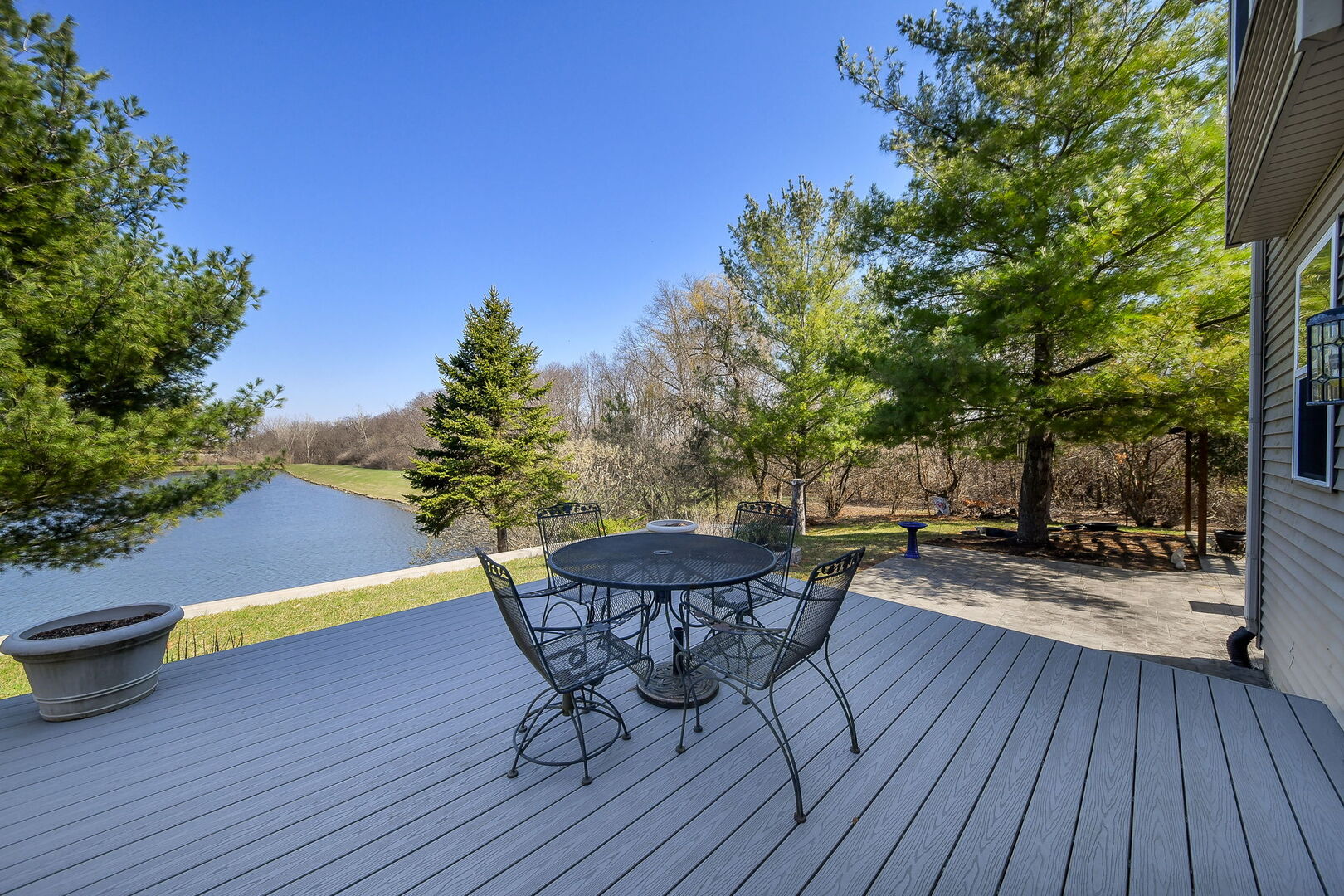 445 Kelly Avenue Property Photo 7