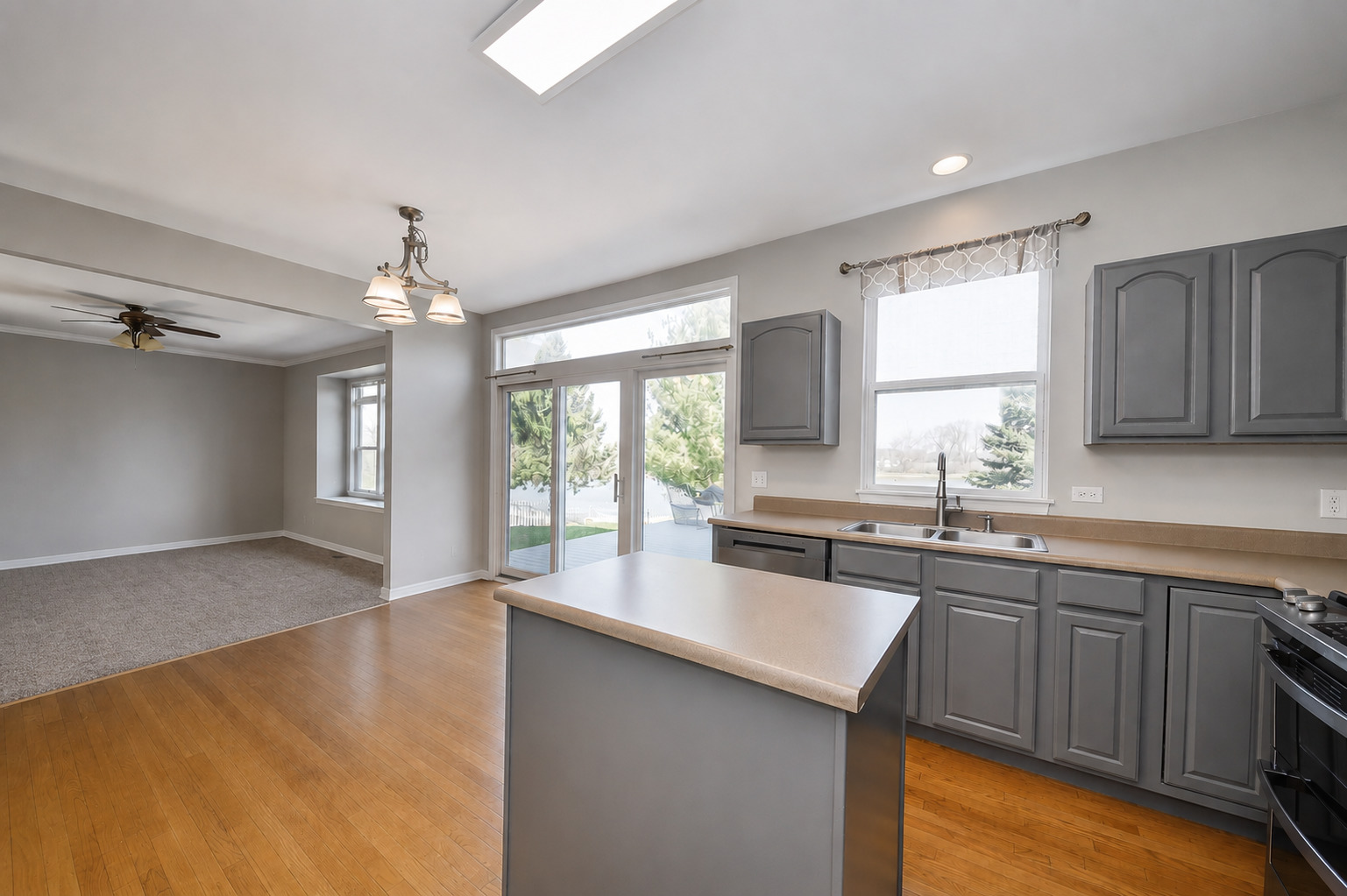 445 Kelly Avenue Property Photo 19